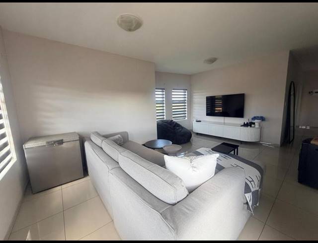 3 BEDROOM APARTMENT FOR SALE IN ELDO LAKES ESTATE